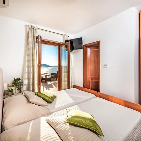 House Sunce Holiday home Orasac
