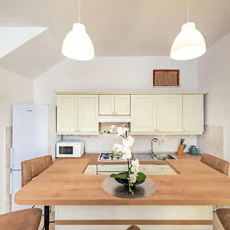 Holiday home House Sunce Orasac